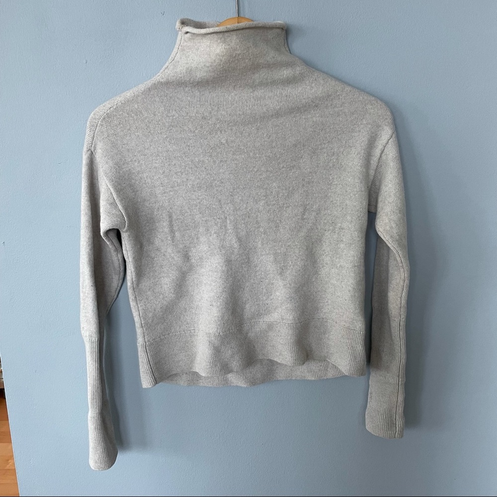 Aritzia sweater